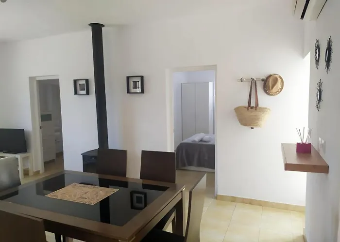 Ferienhaus Hermosa Casa Con Piscina Cerca De La Playa De *