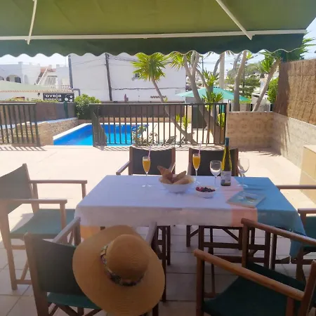 Hébergement de vacances Hermosa Casa Con Piscina Cerca De La Playa De