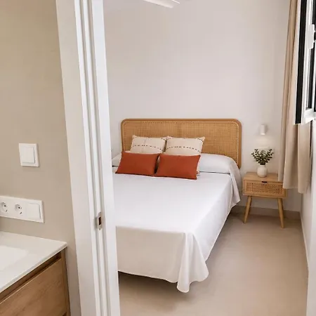 Hermosa Casa Con Piscina Cerca De La Playa De Vakantiehuis *