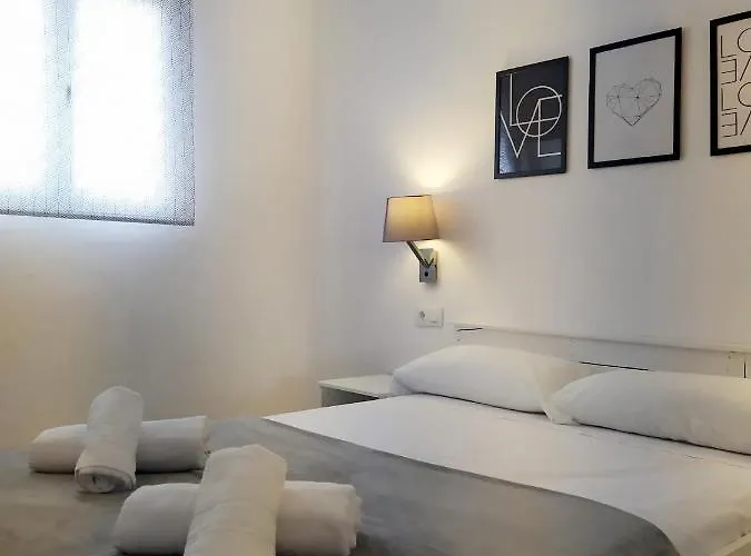 Hermosa Casa Con Piscina Cerca De La Playa De Hébergement de vacances